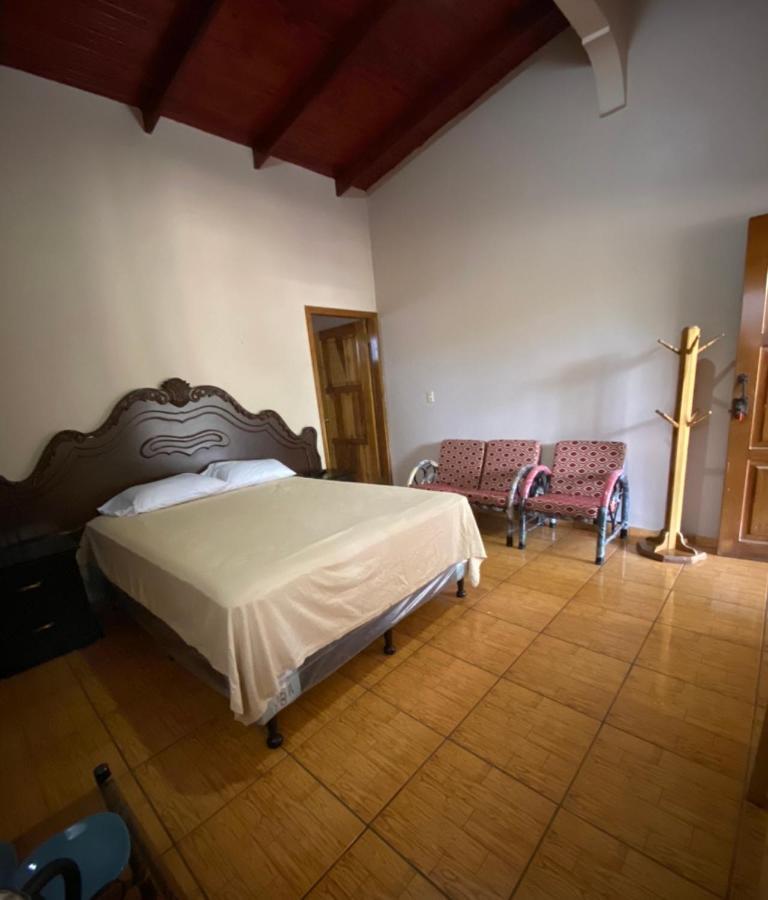 Hotel Y Balneario Villa Paraiso Catacamas Buitenkant foto