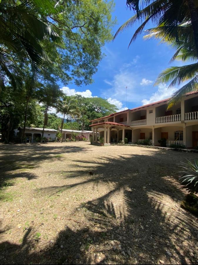 Hotel Y Balneario Villa Paraiso Catacamas Buitenkant foto