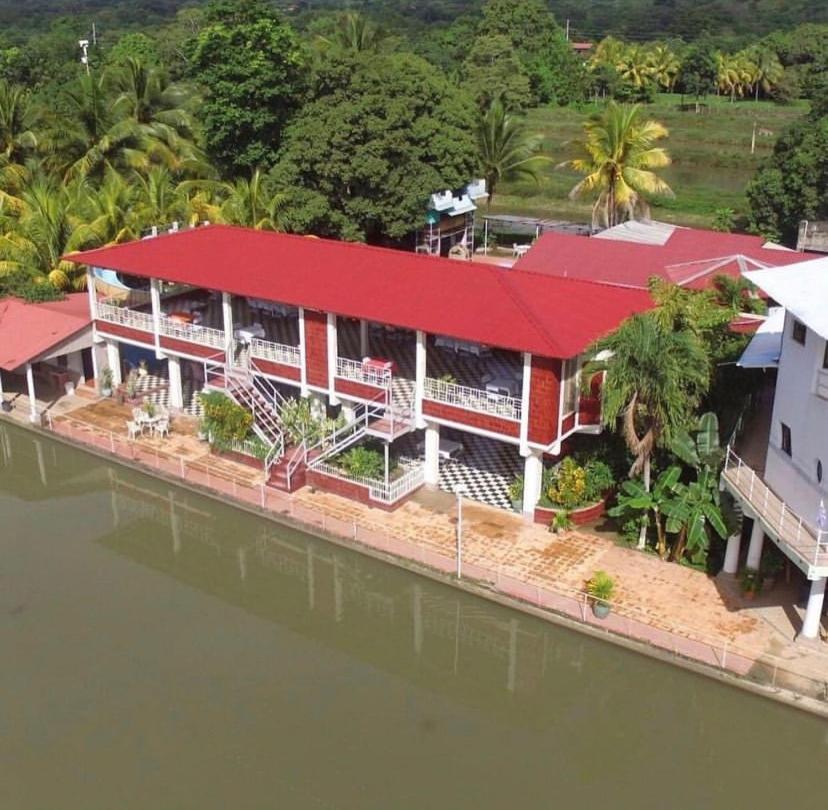 Hotel Y Balneario Villa Paraiso Catacamas Buitenkant foto